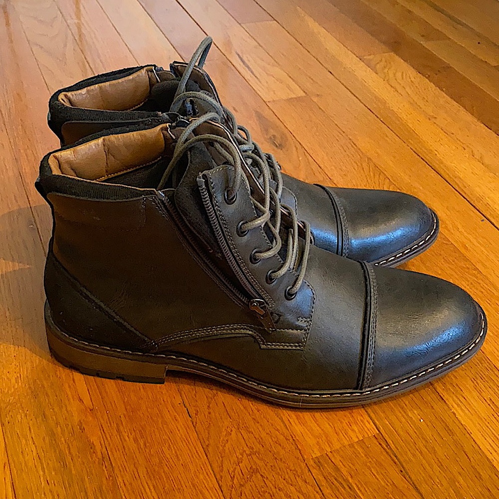 Bass Men’s Boots: Size 10.5
